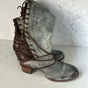 Freebird Coal, size 12 boots